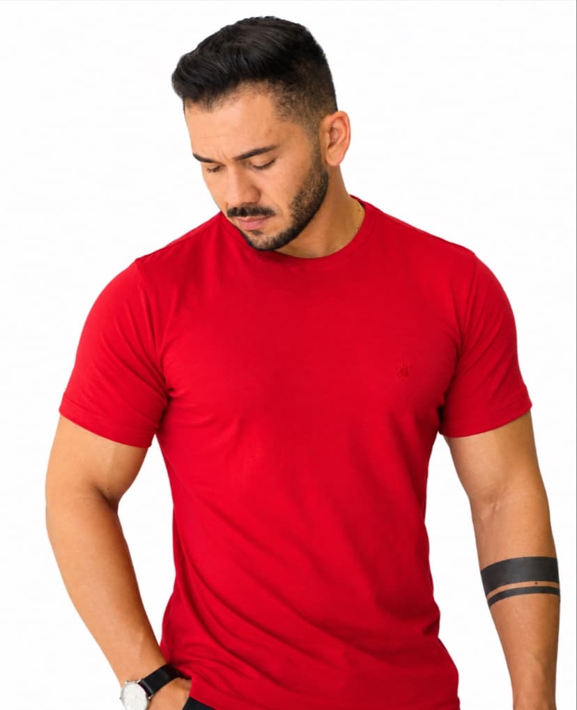 T-SHIRT PREMIUM EYOLLJONTO Essência premium. Elegância que se distingue.